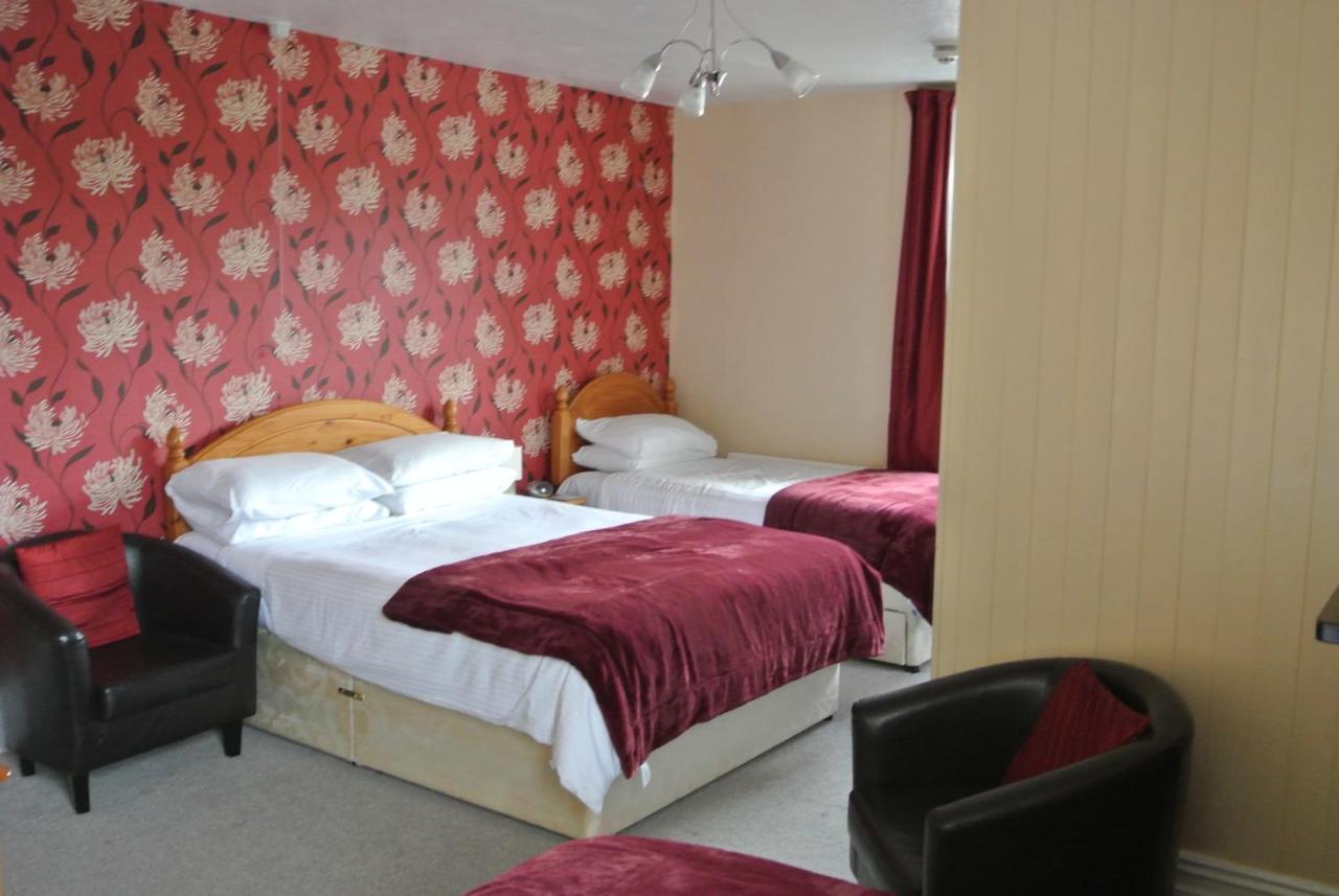 Old Castle Farm Guest House Брекон Экстерьер фото