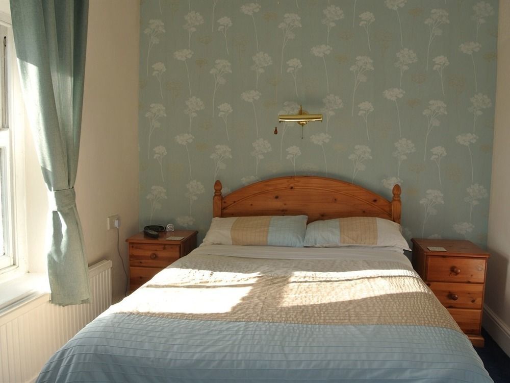 Old Castle Farm Guest House Брекон Экстерьер фото